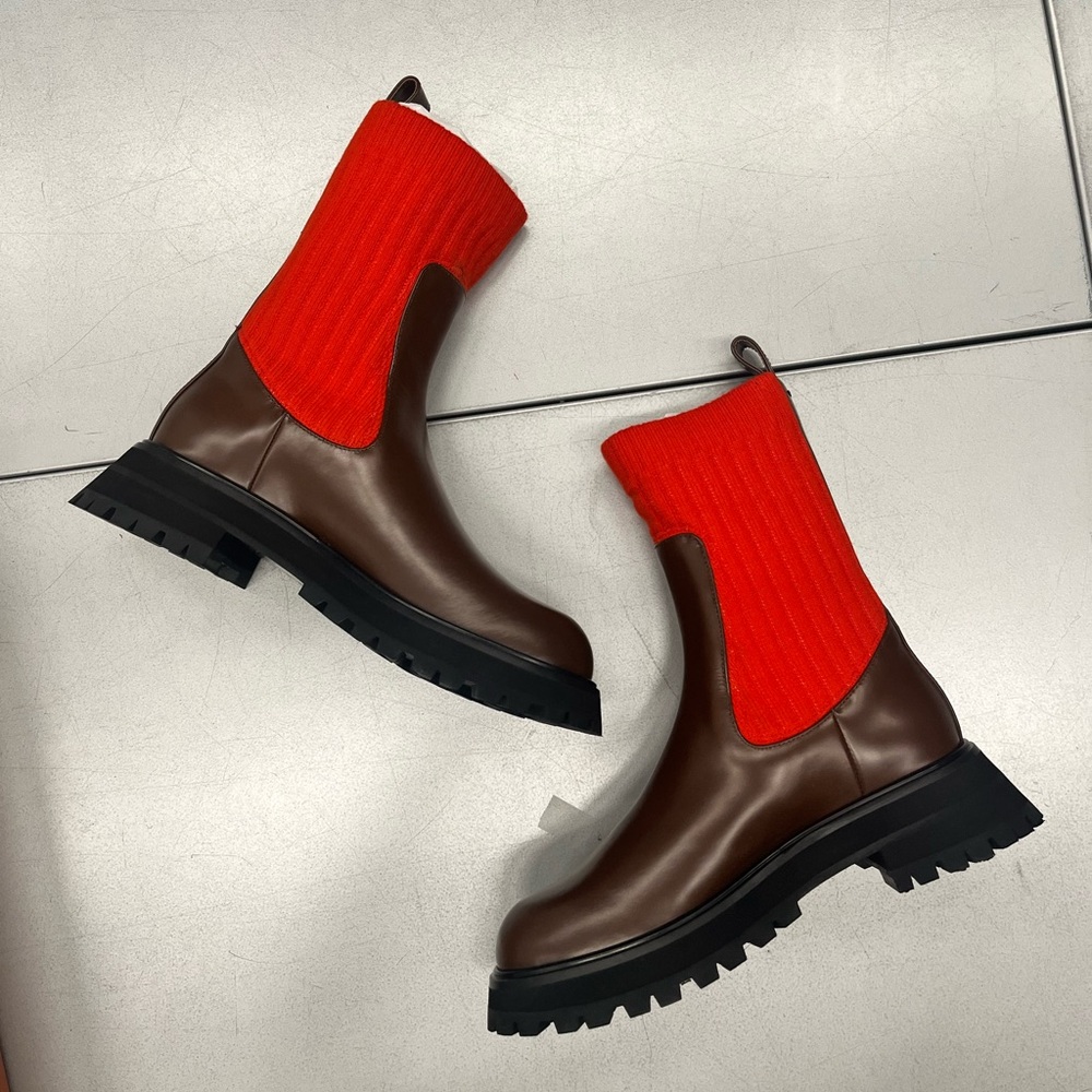 Lafayette 148 New York Clarence Boots. Size 37